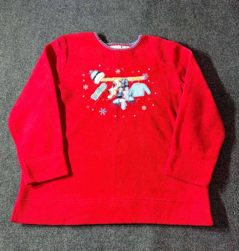 White Stag Fleece Pullover Sweater Size 16W Red Winter Graphic Applique